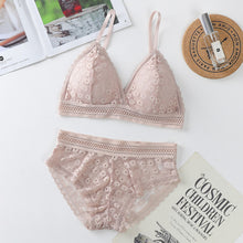 Load image into Gallery viewer, Soft Flower Bra Set
